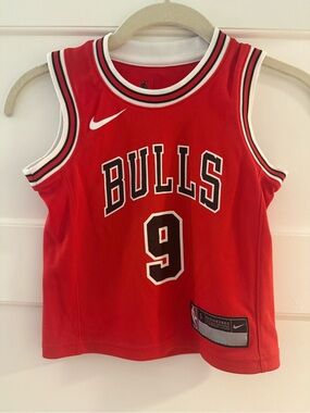 Nike- Bulls Basketball Jersey #9